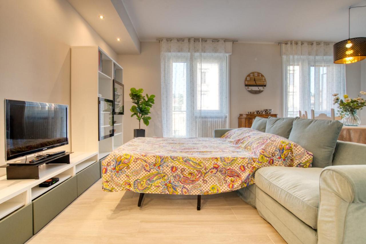Caseospitali - Casa Janas, Elegante Trilocale Per 5 In Zona Centrale Milano Eksteriør bilde