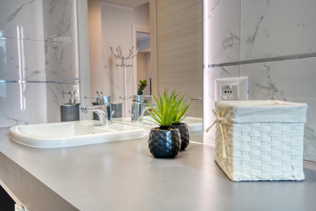 Caseospitali - Casa Janas, Elegante Trilocale Per 5 In Zona Centrale Milano Eksteriør bilde